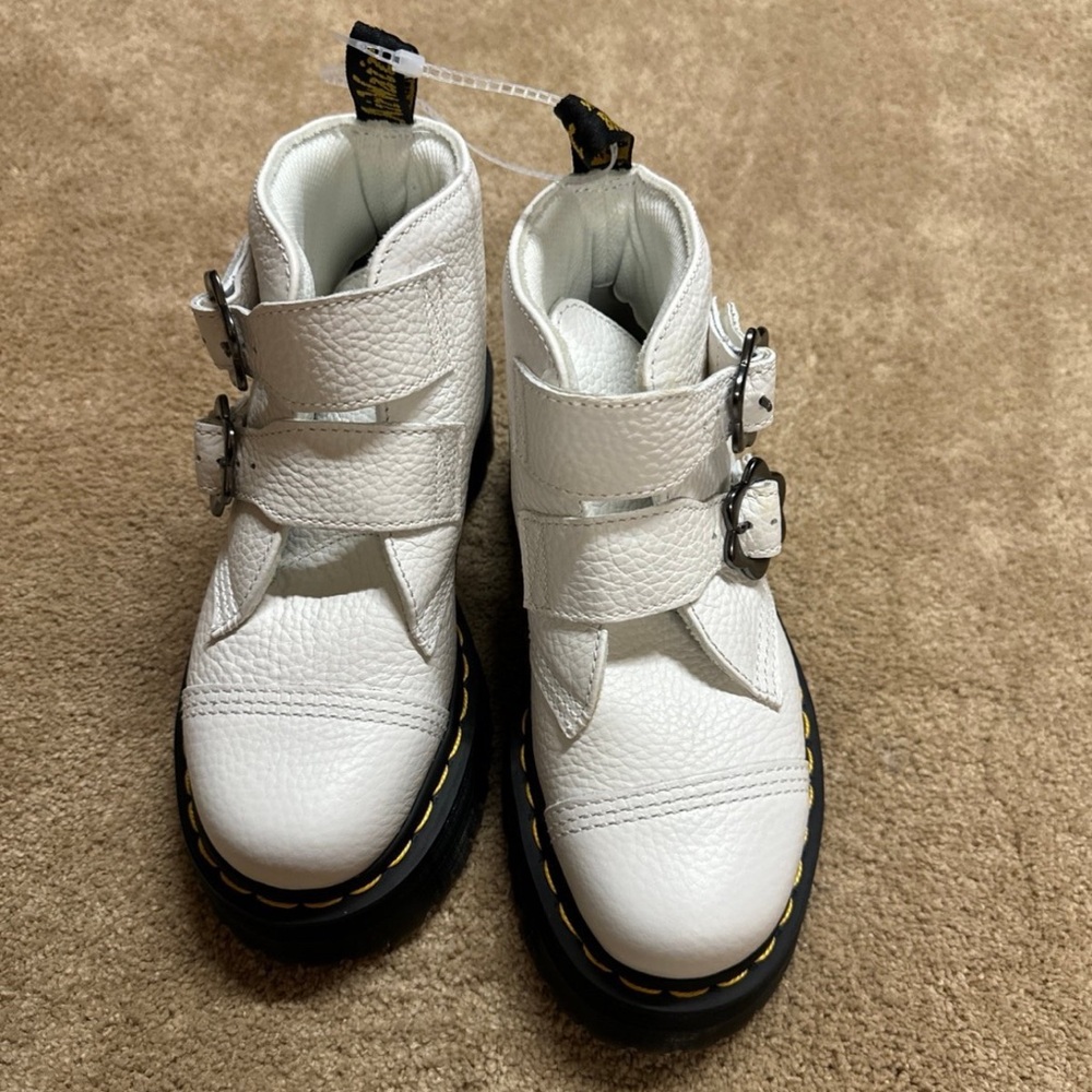DR. MARTENS Devon Flower Buckle Leather Platform Boots size 6, 8